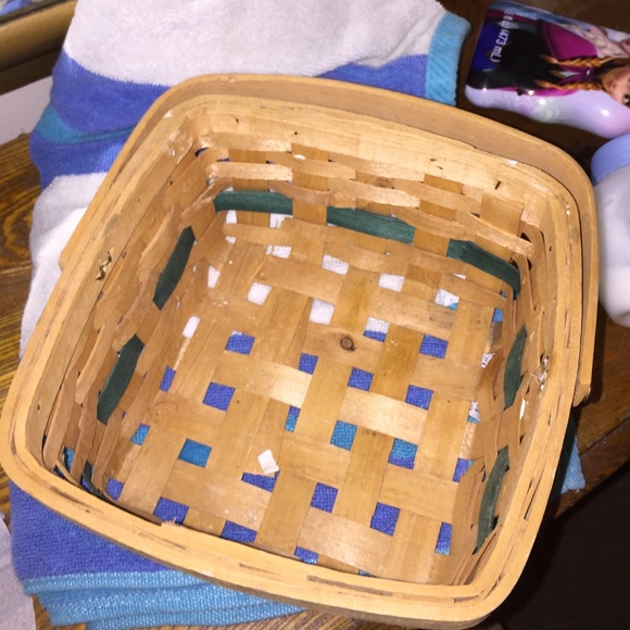 Handmade basket! - Picture 2 of 3
