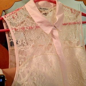 💕Elegant lace peplum💕