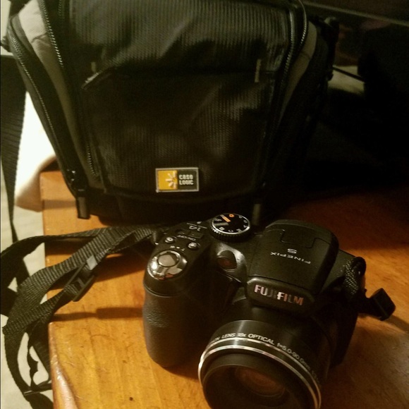 Fuji Camera - Picture 3 of 4