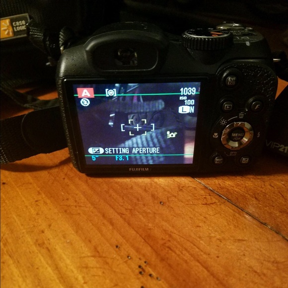 Fuji Camera - Picture 4 of 4