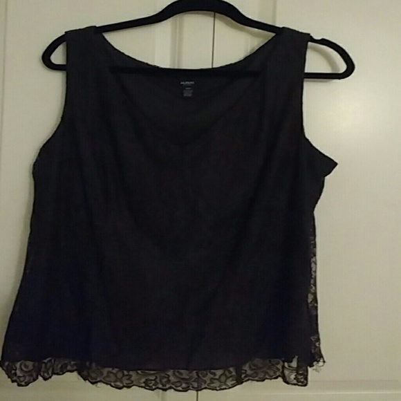 Black v neck Alfani lace top