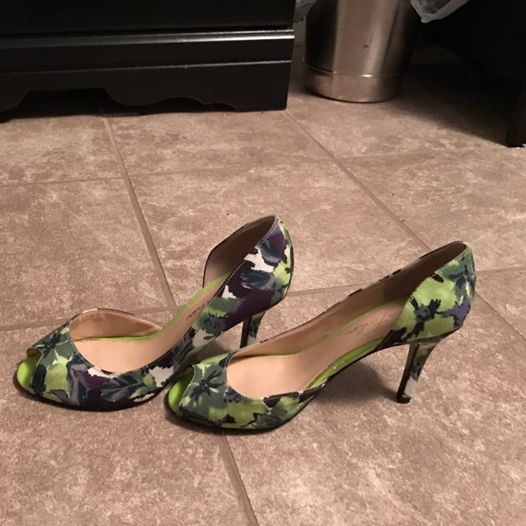 Floral Print, Marc Fisher "Joey 2" Heel - Picture 2 of 4