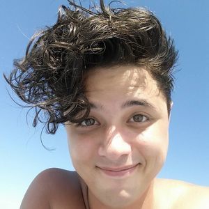 Meet your Posher, Christopher