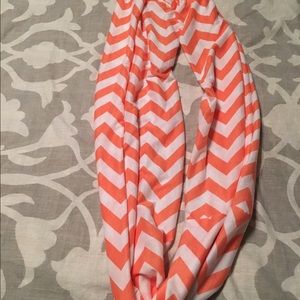 Infinity scarf