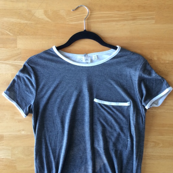 🌫T-SHIRT DRESS🌫 With Contrast Piping - Picture 2 of 4