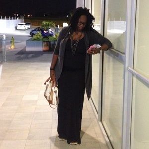 Meet your Posher, Deborah