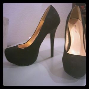 Black Suede Pumps