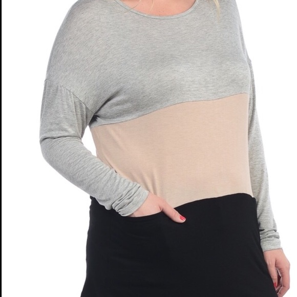 Last One Size 3X, Long Sleeve Tunic With Pockets - Picture 2 of 6