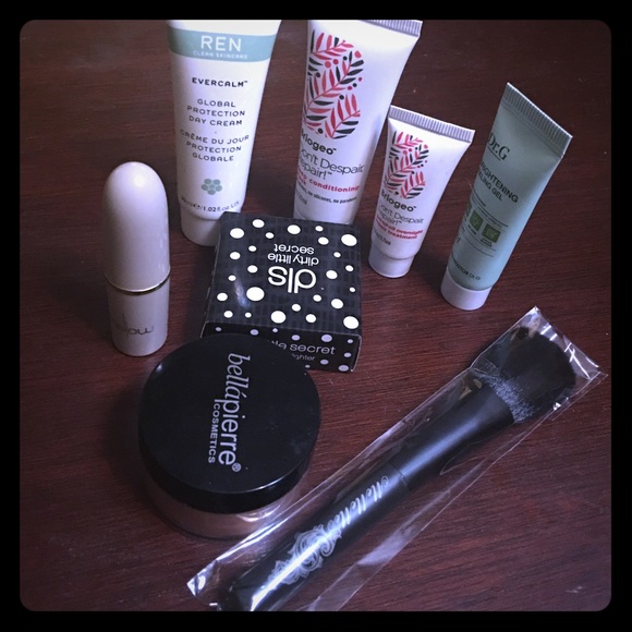 Makeup/skincare