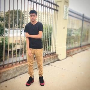 Meet your Posher, Daker