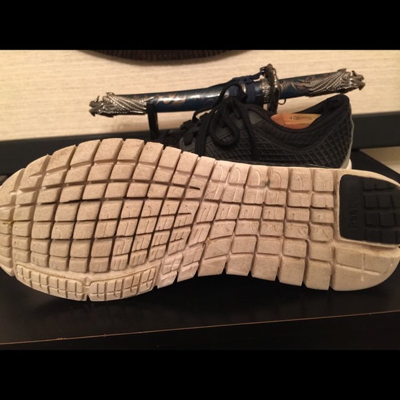 Men's Reebok Sneaker Black Sz 7.5 - Picture 2 of 4