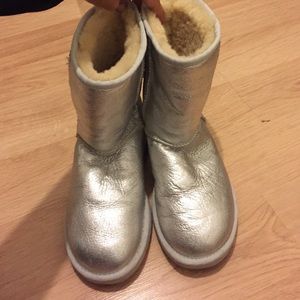 Silver classic short boots
