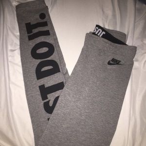 Nike leggings