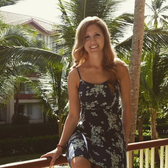Meet your Posher, Casey