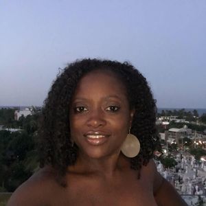 Meet your Posher, April