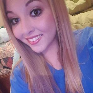 Meet your Posher, Alyssa