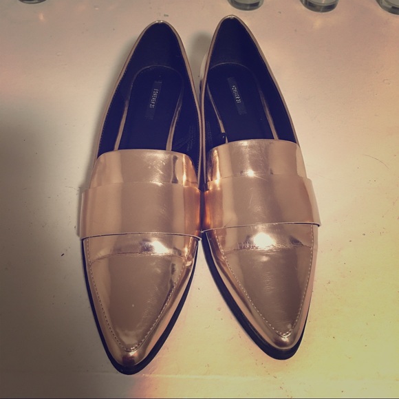 Rose Gold Metallic Pointed Toe Loafers!