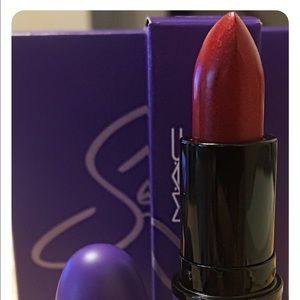 MAC Selena Como la Flor Last One