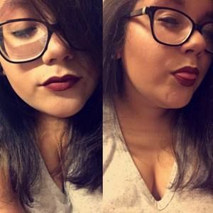 Meet your Posher, Mia