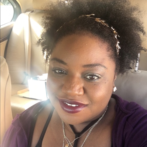 Meet your Posher, Mercey