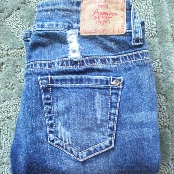 ❌SOLD❌ Premier Ripped Jeans - Picture 2 of 4