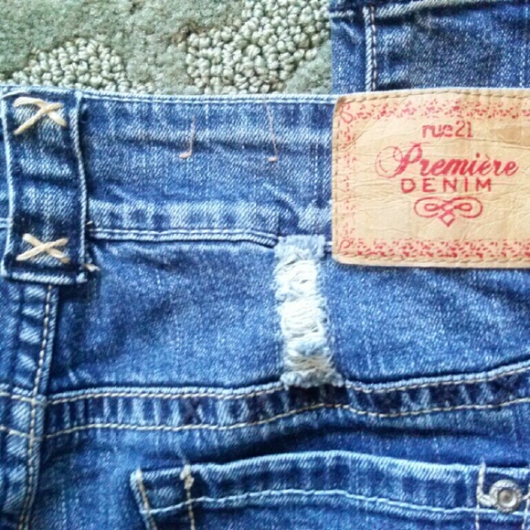 ❌SOLD❌ Premier Ripped Jeans - Picture 3 of 4