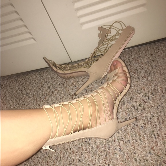 Lacey heels - Picture 2 of 3