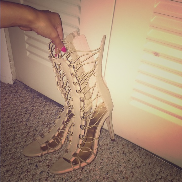 Lacey heels - Picture 1 of 3