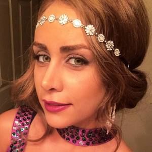 Meet your Posher, Ava