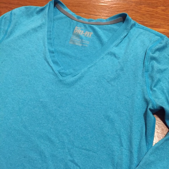 🌞 LAST CHANCE!! 🌛 Nike dri-fit shirt