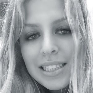 Meet your Posher, Mollie