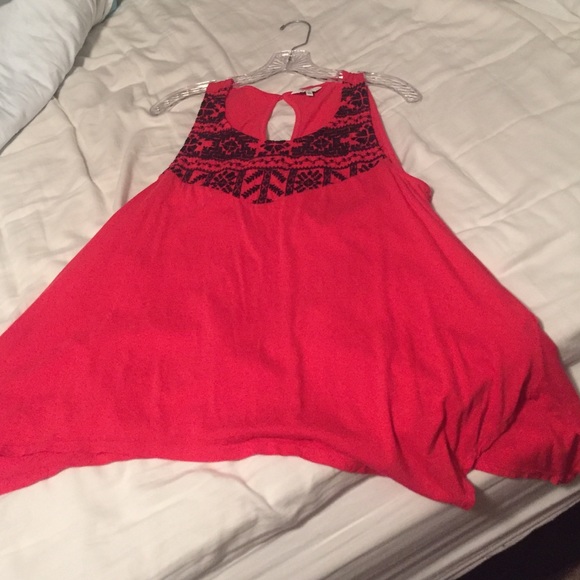 Crown and Ivy Tank