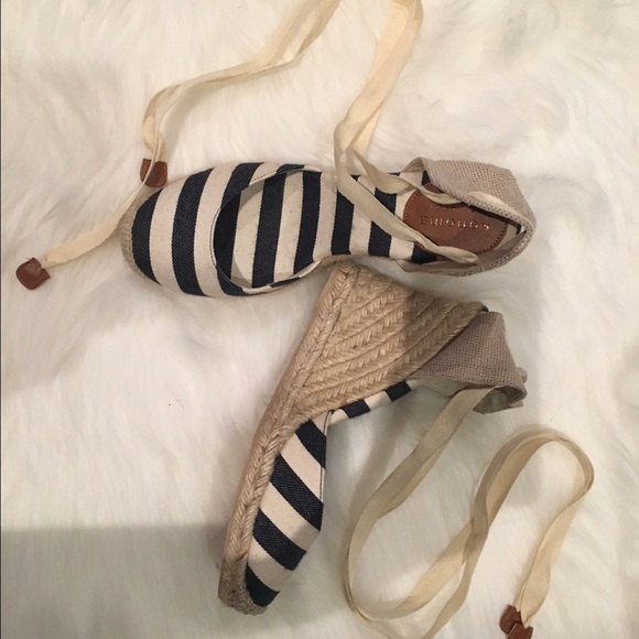 Sonoma Life + Style Closed Toe Espadrille Wedges