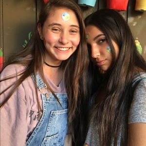 Meet your Posher, Talya