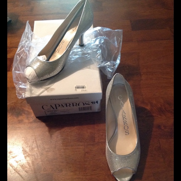 Evening dress shoes