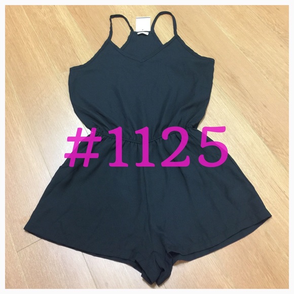 BM John Galt Black Joyce Romper 100% Rayon BNWT - Picture 2 of 4