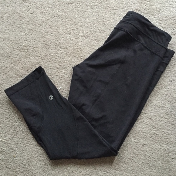 lululemon athletica Pants - Lululemon black crops