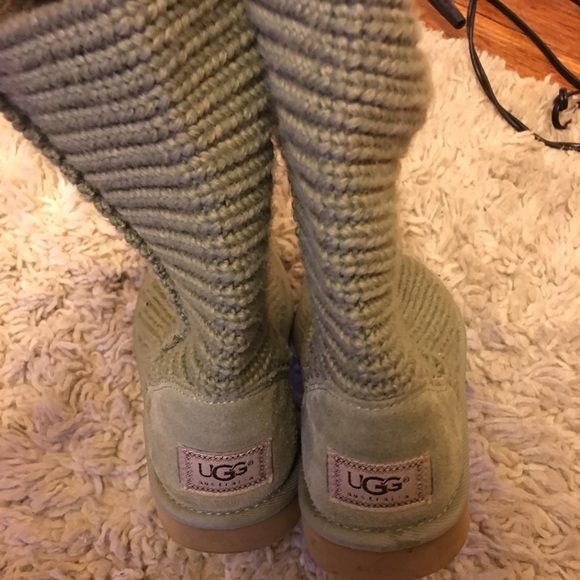 Cardigan/Sweater Ugg