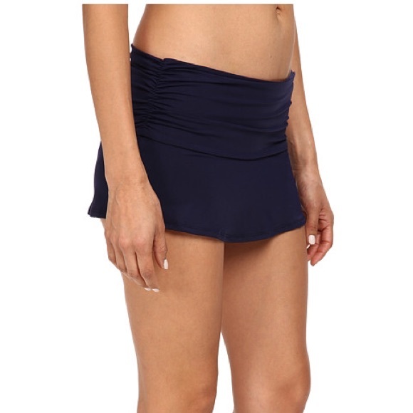 bottom (small) - Picture 2 of 4