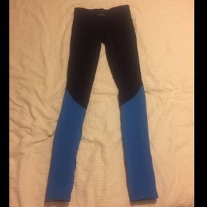 Lululemon leggings size 4