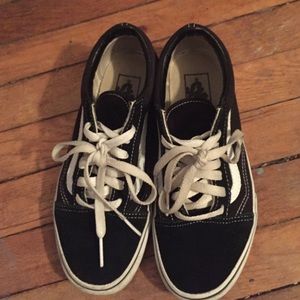 Low top old school vans