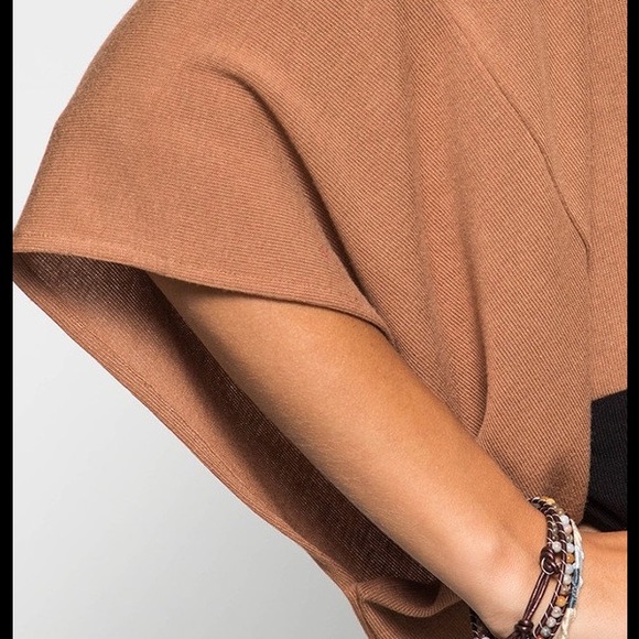 Renee' Color Block Poncho - tan - Picture 4 of 4