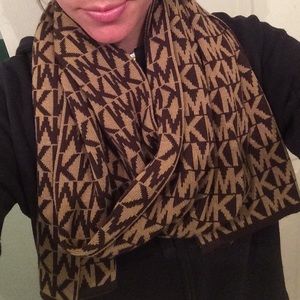 Michael Kors scarf