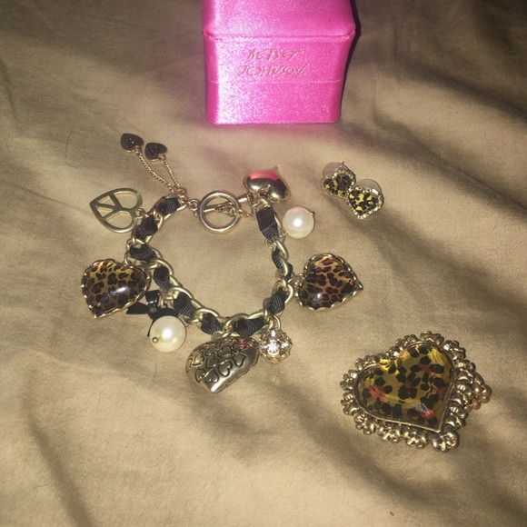 Betsey Johnson Leopard Jewelry Set