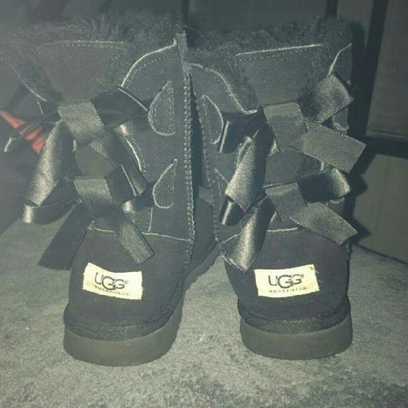 Black Bailey Bow Uggs