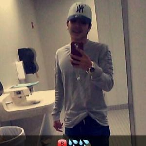 Meet your Posher, Leon