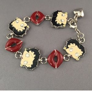 HOLD @johnmavis Betty Boom bracelet