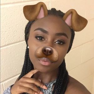 Meet your Posher, Emmanuella