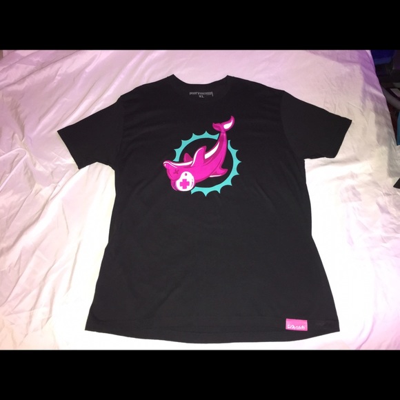 Pink Dolphin T Shirt Dead Dolphin Size XL Black