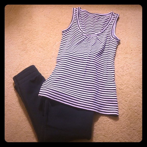 Navy & White Ribbed Tank - Picture 1 of 3